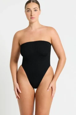 Fane One Piece*bond-eye Fashion