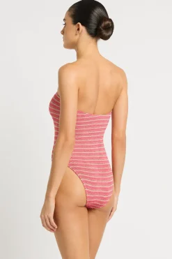Fane One Piece*bond-eye Fashion