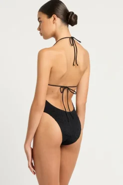Fowler One Piece*bond-eye Hot