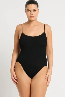 Low Palace One Piece*bond-eye Fashion