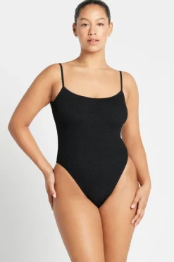 Low Palace One Piece*bond-eye Fashion
