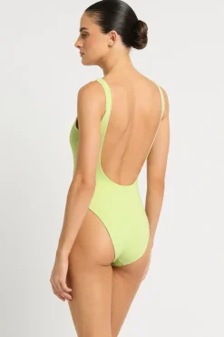 Lucia One Piece*bond-eye Online
