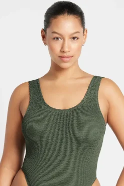Maxam One Piece*bond-eye Fashion