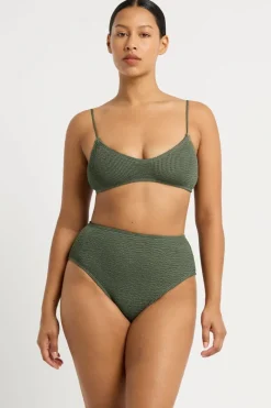 Selena Crop*bond-eye Hot