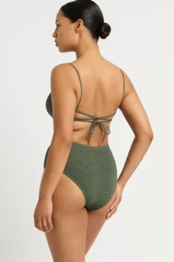 Selena Crop*bond-eye Hot