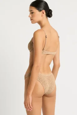 Sign Brief*bond-eye New